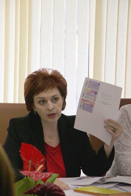 Лариса Колязина представила льготный проездной с ограничением до 50 поездок