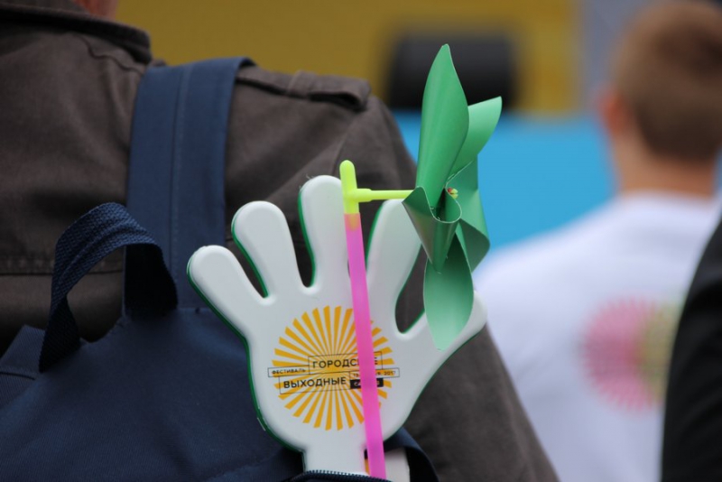 Зампред правительства и министр пробежали с горожанами по центру Саратова 5 км