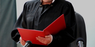 Экстремистов в Саратове осудили за организацию конспиративных встреч Экстремистов в Саратове осудили за организацию конспиративных встреч