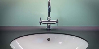 Авария на Горького: ряд домов без тепла и воды, не работают троллейбусы Авария на Горького: ряд домов без тепла и воды, не работают троллейбусы