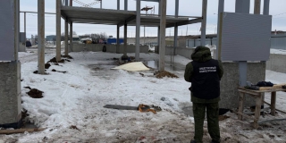 На предприятии в Дубках при падении с высоты пострадал рабочий На предприятии в Дубках при падении с высоты пострадал рабочий