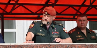 В Саратове начальник института Росгвардии получил звание генерал-лейтенанта В Саратове начальник института Росгвардии получил звание генерал-лейтенанта