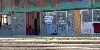 В Ленинском районе прошел пикет с требованием вернуть кинотеатр «Саратов» В Ленинском районе прошел пикет с требованием вернуть кинотеатр «Саратов»