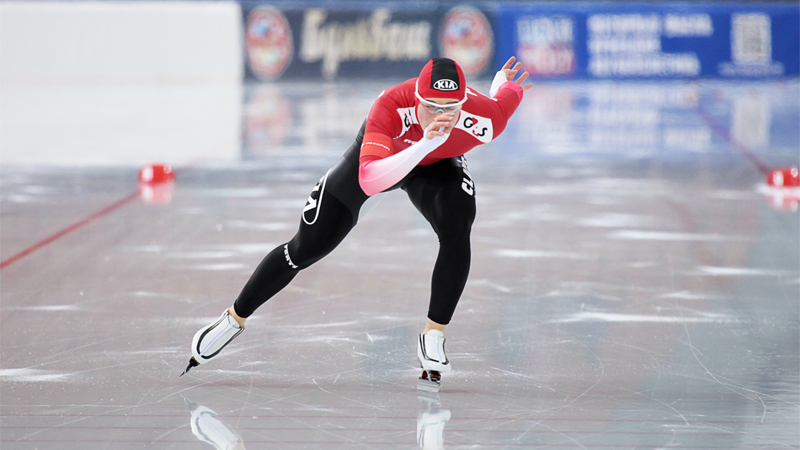 Саратовский конькобежец выиграл три медали чемпионата России