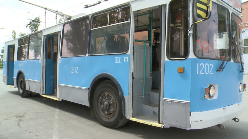 В Саратове приостановят движение 2 троллейбусных маршрутов