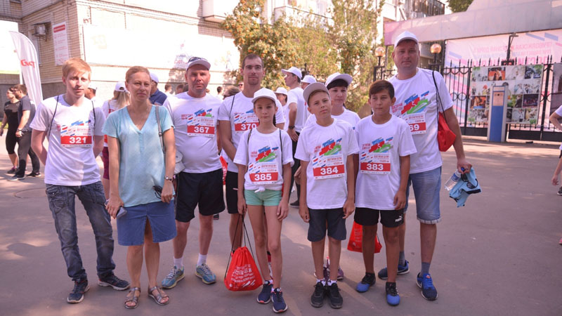 Железнодорожники отметили профессиональный праздник благотворительным забегом «Достигая цели!» в Саратове