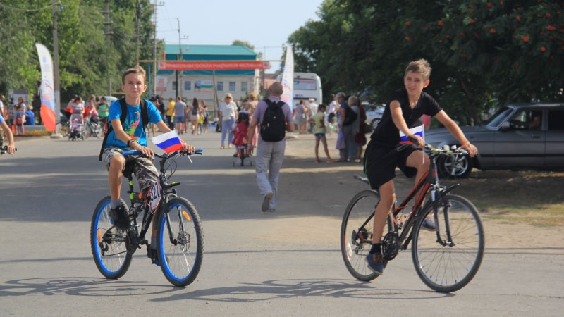 В Хвалынске на фестивале зрителей ждут велопарад и выставка картин талантливых детей