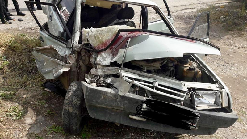 В массовой аварии в Вольске пострадали два человека