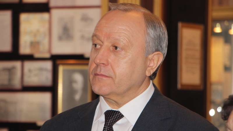 Радаев подписал постановление о сложении полномочий председателя правительства
