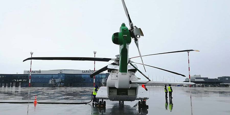 В саратовском аэропорту заметили президентский вертолет с позолотой