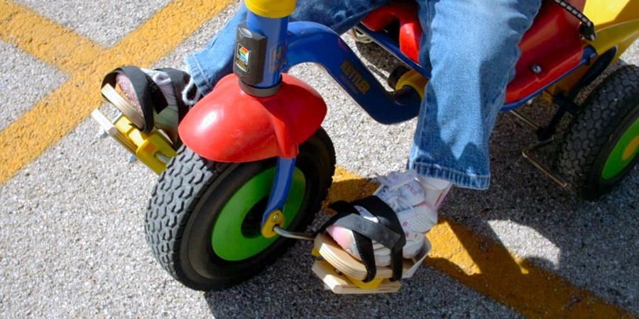 Из подъезда на Лисина похитили два детских мотоцикла и велосипед