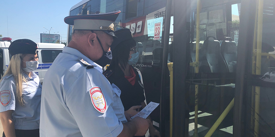 В Саратове инспекторы ГИБДД за день нашли 26 нарушений у водителей автобусов