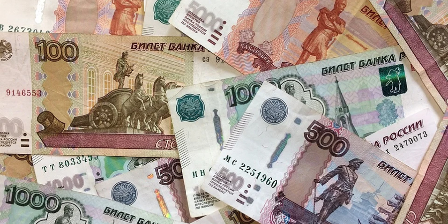 Минимальный размер оплаты труда предложено увеличить на 662 рубля