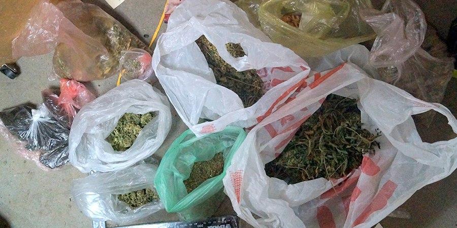 Жителя Заводского района отдадут под суд за килограммовый брикет марихуаны