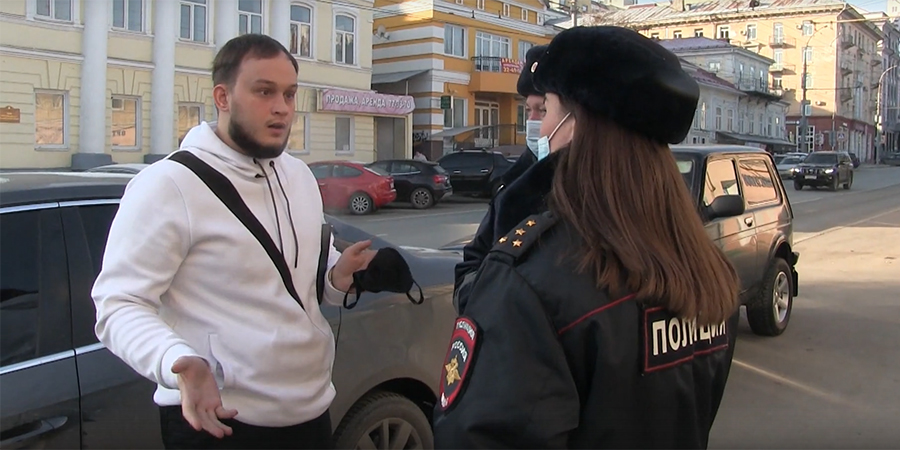 ГИБДД провела рейд на Московской из-за массового нарушения правил парковки