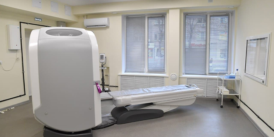 В двух саратовских поликлиниках заработали новые компьютерные томографы