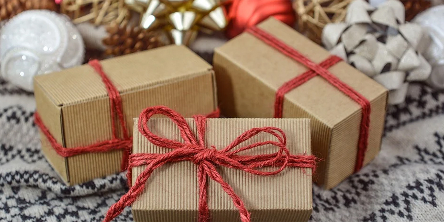 Саратовским детям с коронавирусом принесут новогодние подарки в ковидные госпитали