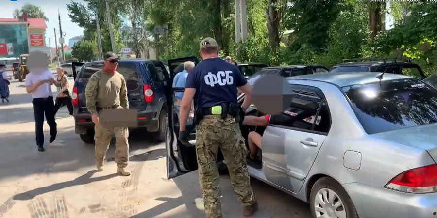 В Саратовской области охранников завода осудили условно за хищение военной продукции