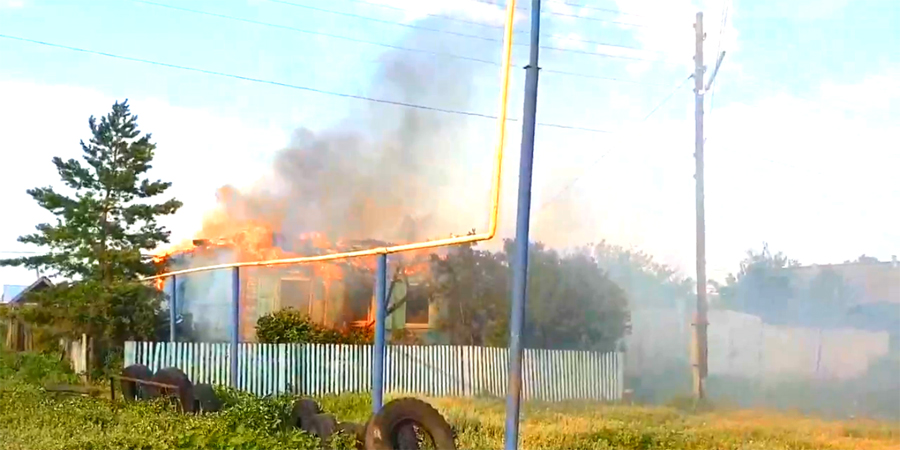 В Балаковском районе сгорел частный дом