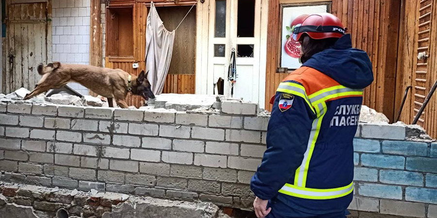 В Заводском районе на мужчину рухнула стена частного дома
