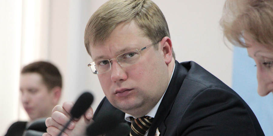 Возбуждено уголовное дело в отношении экс-главы Петровского района Дениса Фадеева