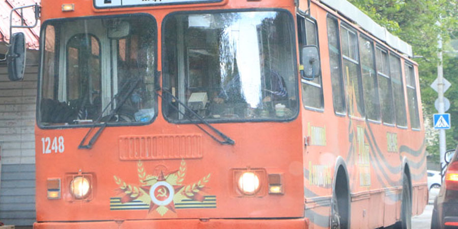 Троллейбусы №10 поменяли маршрут из-за коммунальной аварии