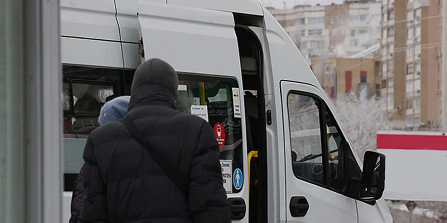 Саратовские инспекторы ГИБДД при проверке автобусов выявили 186 нарушений