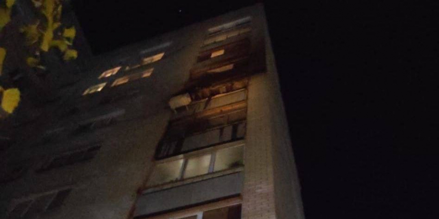 На Береговой из-за пожара в квартире огнеборцы эвакуировали 30 человек
