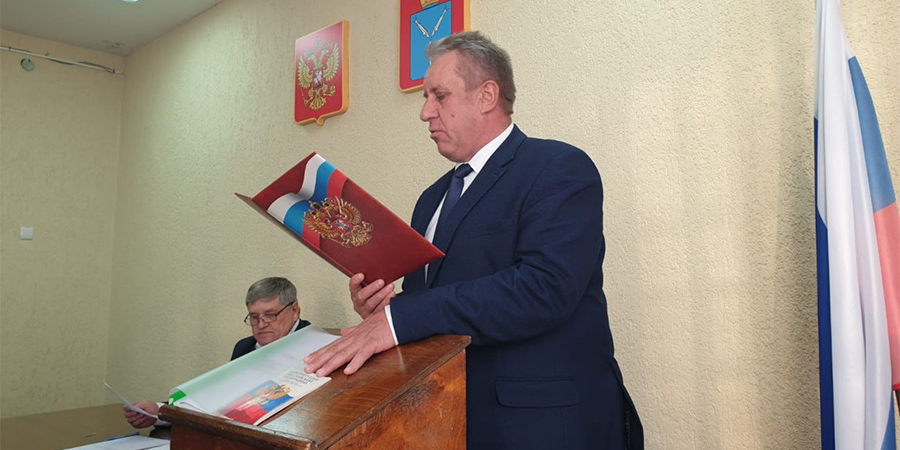 Главой Новобурасского района переизбрали Алексея Воробьева