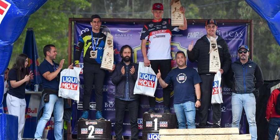 Саратовский мотогонщик одержал победу в Португалии