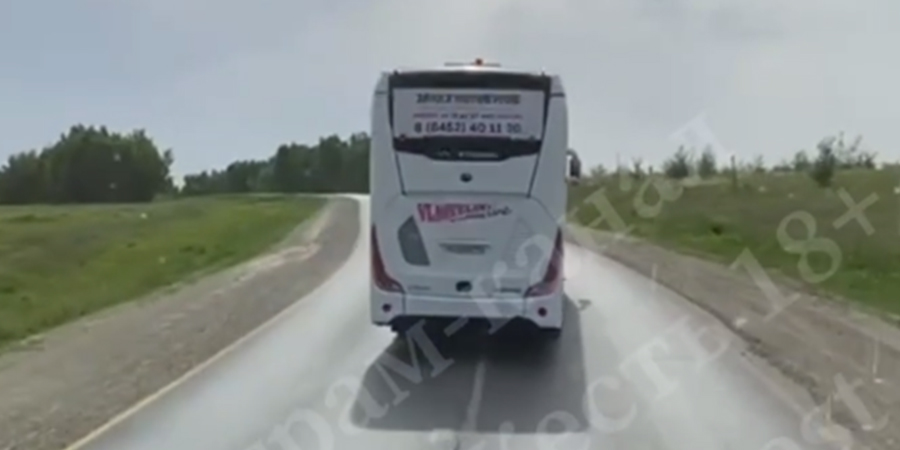Очевидец: Автобус «Саратов-Москва» обгонял транспорт через сплошную по встречке
