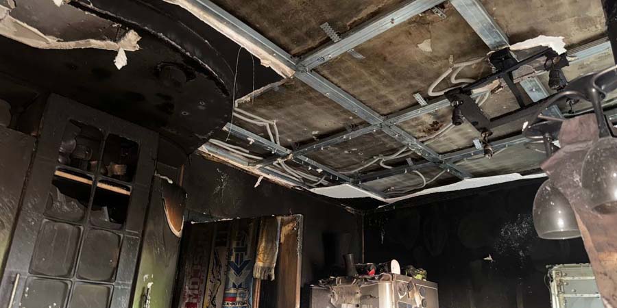 В Татищеве пожарные вынесли мужчину из загоревшейся кухни