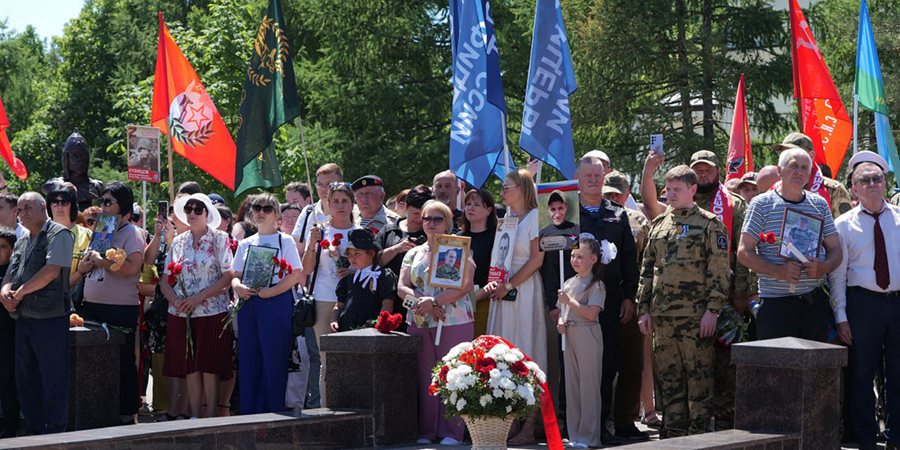 В Саратове увековечили имена 172 погибших героев СВО
