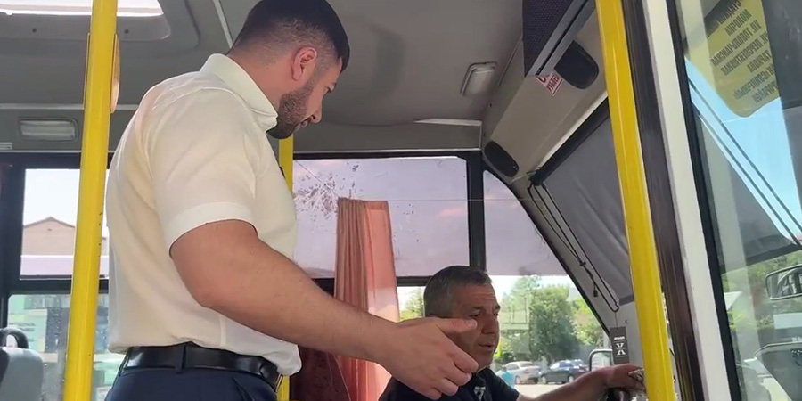 На перевозчиков завели дела за неработающие кондиционеры в автобусах Саратова