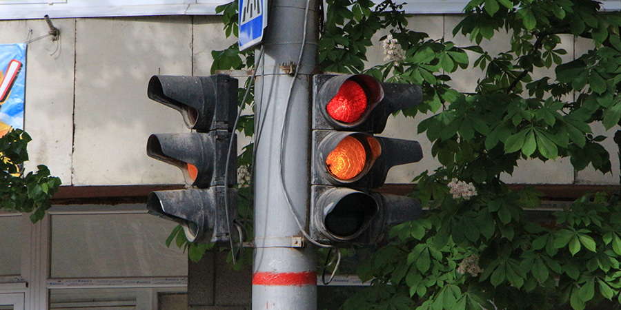 На Московском шоссе больше 30 часов не будет работать светофор