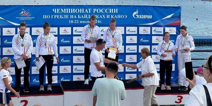 Энгельсские байдарочницы завоевали восемь российских медалей
