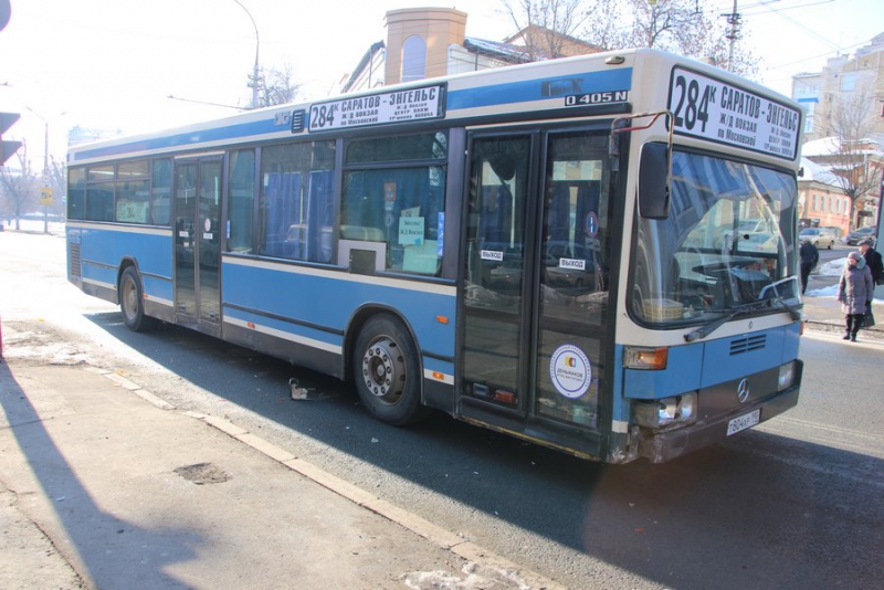 Автобус 284 энгельс. Автобус 284 Саратов. Энгельсский автобус Саратов. Автобус ман Саратов Энгельсский.