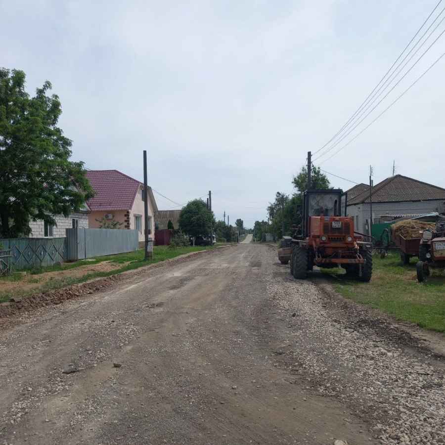 У жителей села Павловка появятся две обновленные дороги