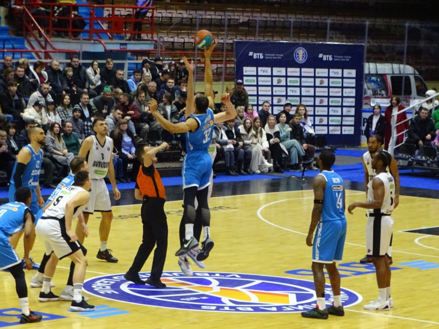 «Автодор» на своей площадке уступил «Зениту»