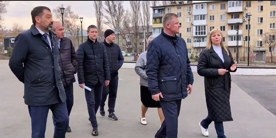 Благоустройство сквера на Прессовой в Саратове закончат к 1 сентября