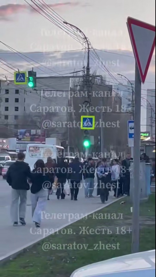 На Чернышевского молодые люди устроили драку с мачете и пистолетами