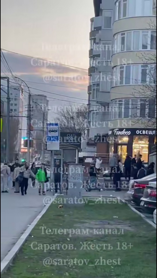 На Чернышевского молодые люди устроили драку с мачете и пистолетами