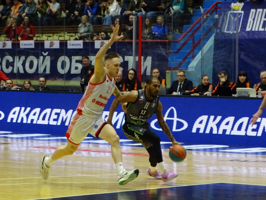 «Автодор» победил столичную команду и укрепился в плей-офф