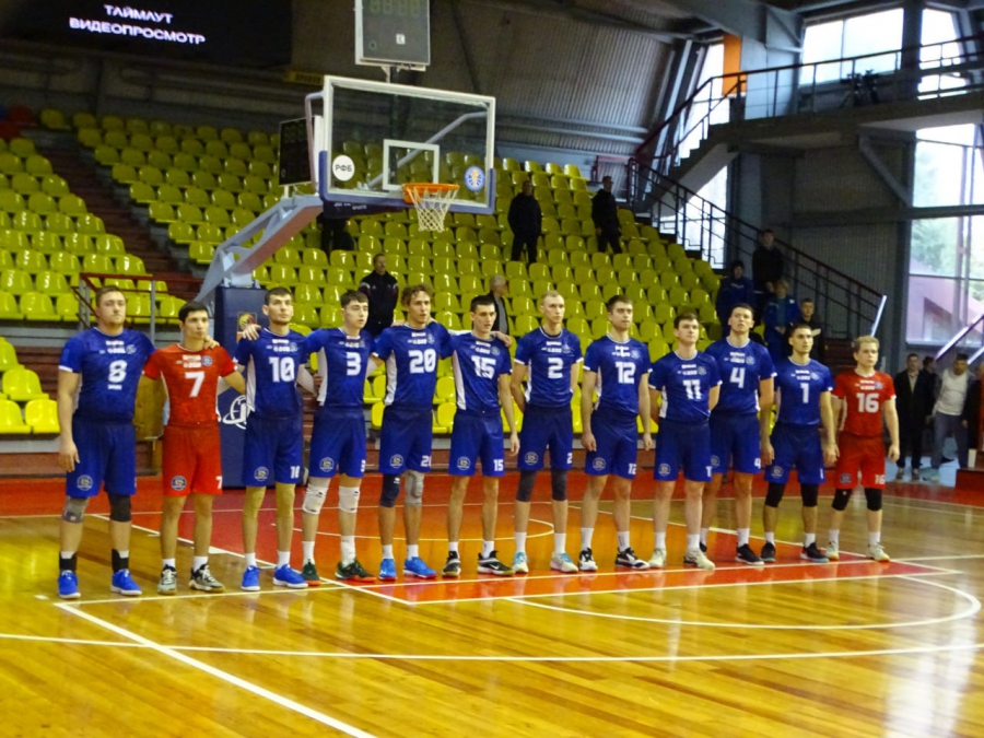 Саратовские волейболисты выиграли все домашние матчи и вышли в финал