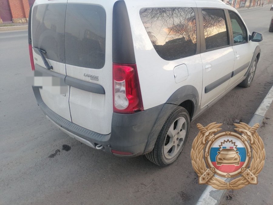 В Энгельсе автолюбительница пострадала в ДТП с «Хендэ», «БМВ» и «Ладой»