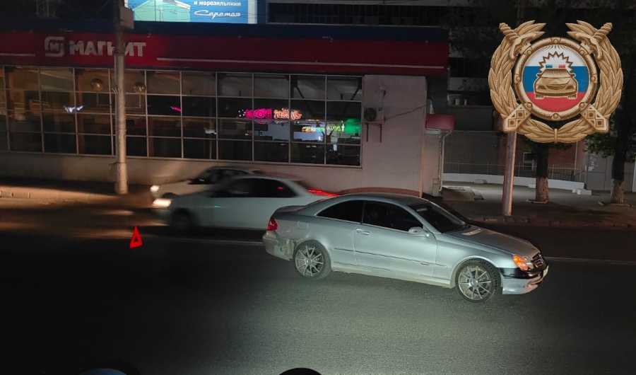 На 50 лет Октября мужчина попал в больницу после наезда «Мерседеса»