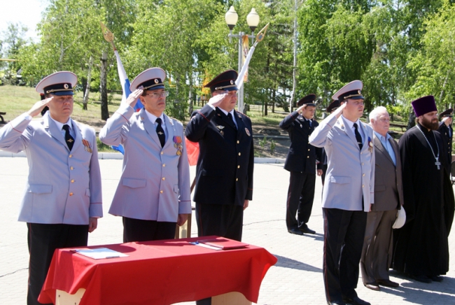 Мужество и верность служебному долгу как главная традиция службы сотрудников овд рф