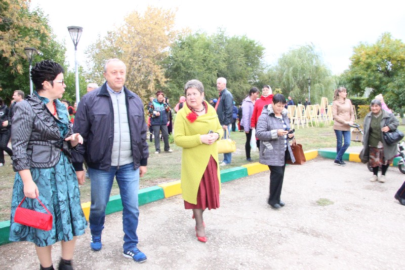 Погода в ровном саратовской обл. Фестиваль арбуза в ровном Саратовской области. Р П ровное Саратовская область. Фестиваль арбуза в ровное Саратовской области фото. Арбузный Король ДТП Старомышастовская.