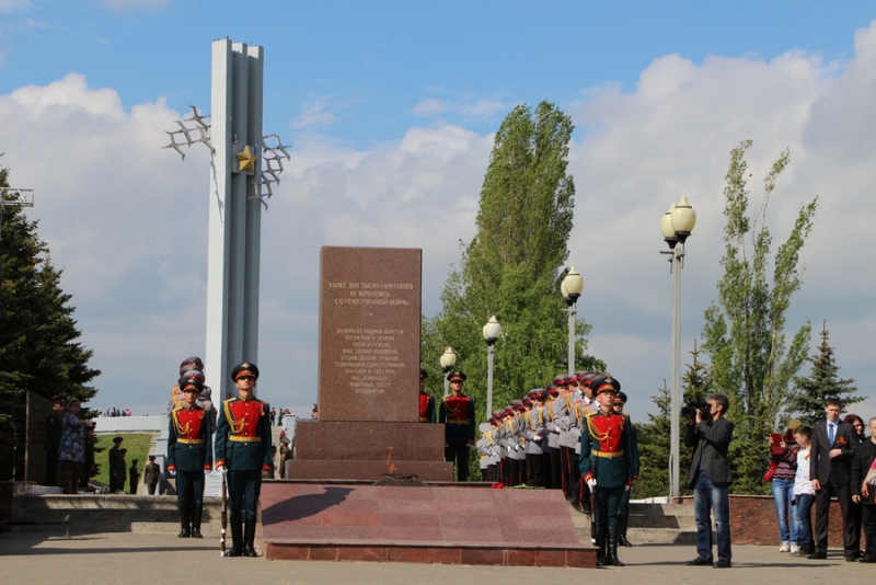 Обелиск 9 мая фото