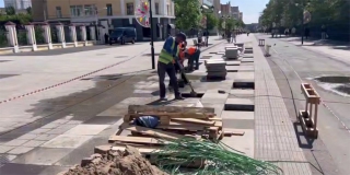 Панков: Летом на участке Волжской заменят плитку на новую Панков: Летом на участке Волжской заменят плитку на новую